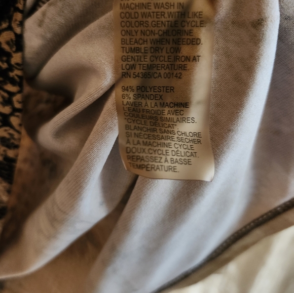 EUC Tan Jay Snakeskin Top - Picture 7 of 7